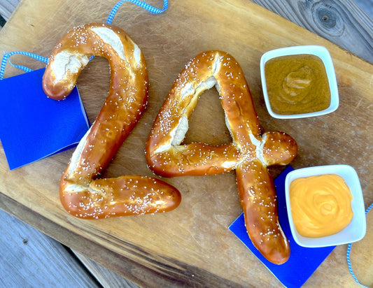 Marquette University Class of 2024 Soft Pretzel Party Pack